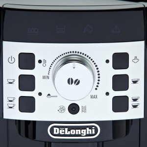 Espressomaschine mit Mahlwerk 